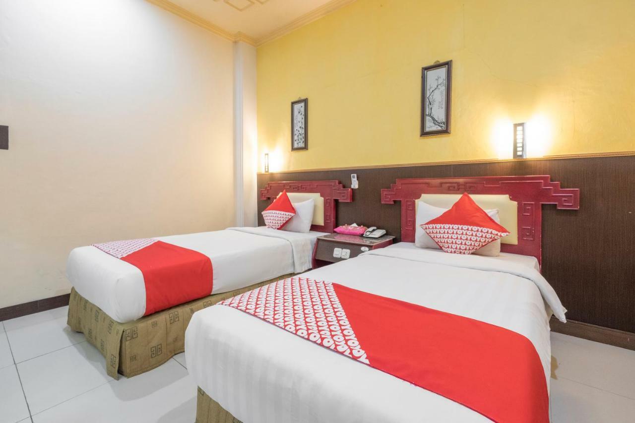 Oyo 821 Hotel Dinasti Makassar Ngoại thất bức ảnh