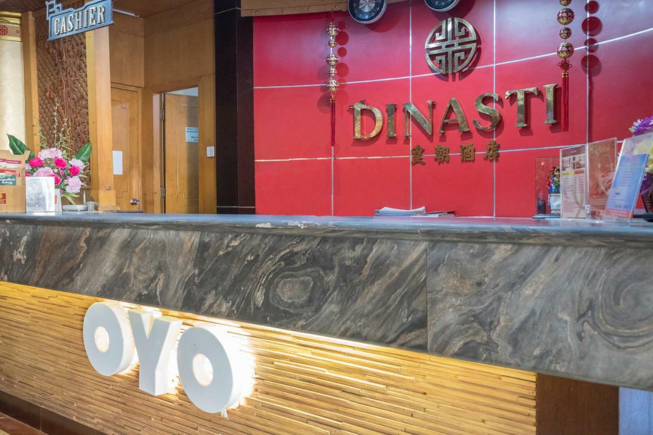 Oyo 821 Hotel Dinasti Makassar Ngoại thất bức ảnh